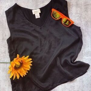 NEIMAN MARCUS Silk Black V-neck Blouse MEDIUM